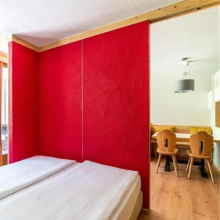 מלון דירות Ambiez Residencehotel 3*